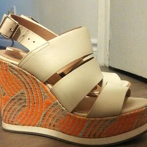 *Leather Wedge sandals made in Italy*